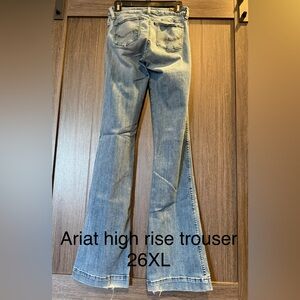 Ariat Women's High Rise Jeans - Light Blue